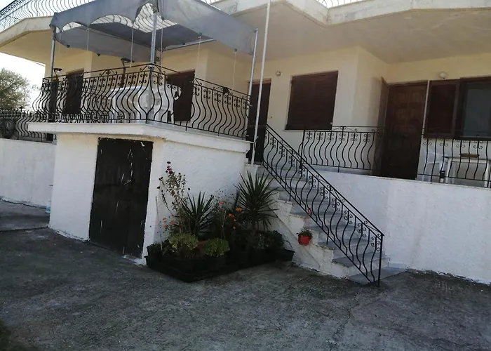 Cozy Rodas House 1